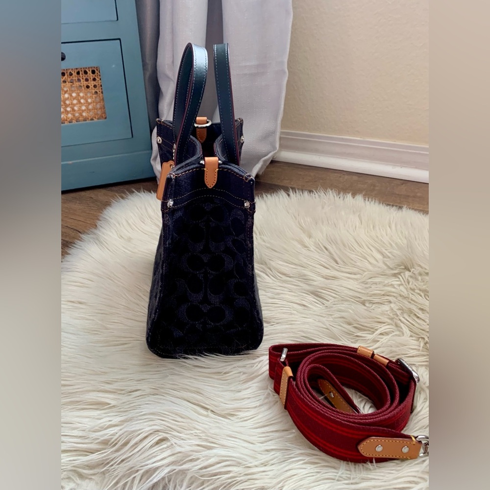 Coach Field Tote 22 Signature Denim Black FINAL MARK DOWN - Picture 10 of 15